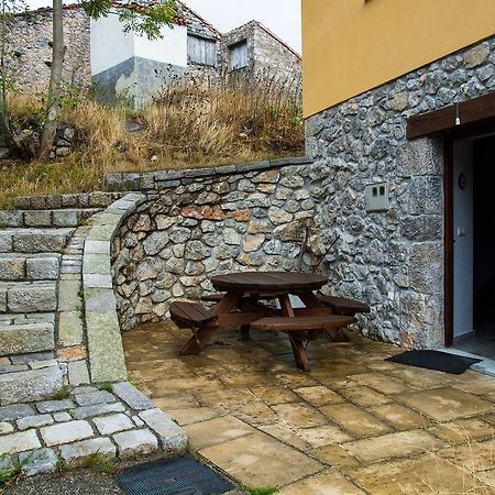 Casa Rural La Cabaña del Valleyu Sotres Exterior foto
