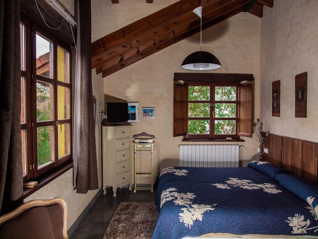 Casa Rural La Cabaña del Valleyu Sotres Habitación foto